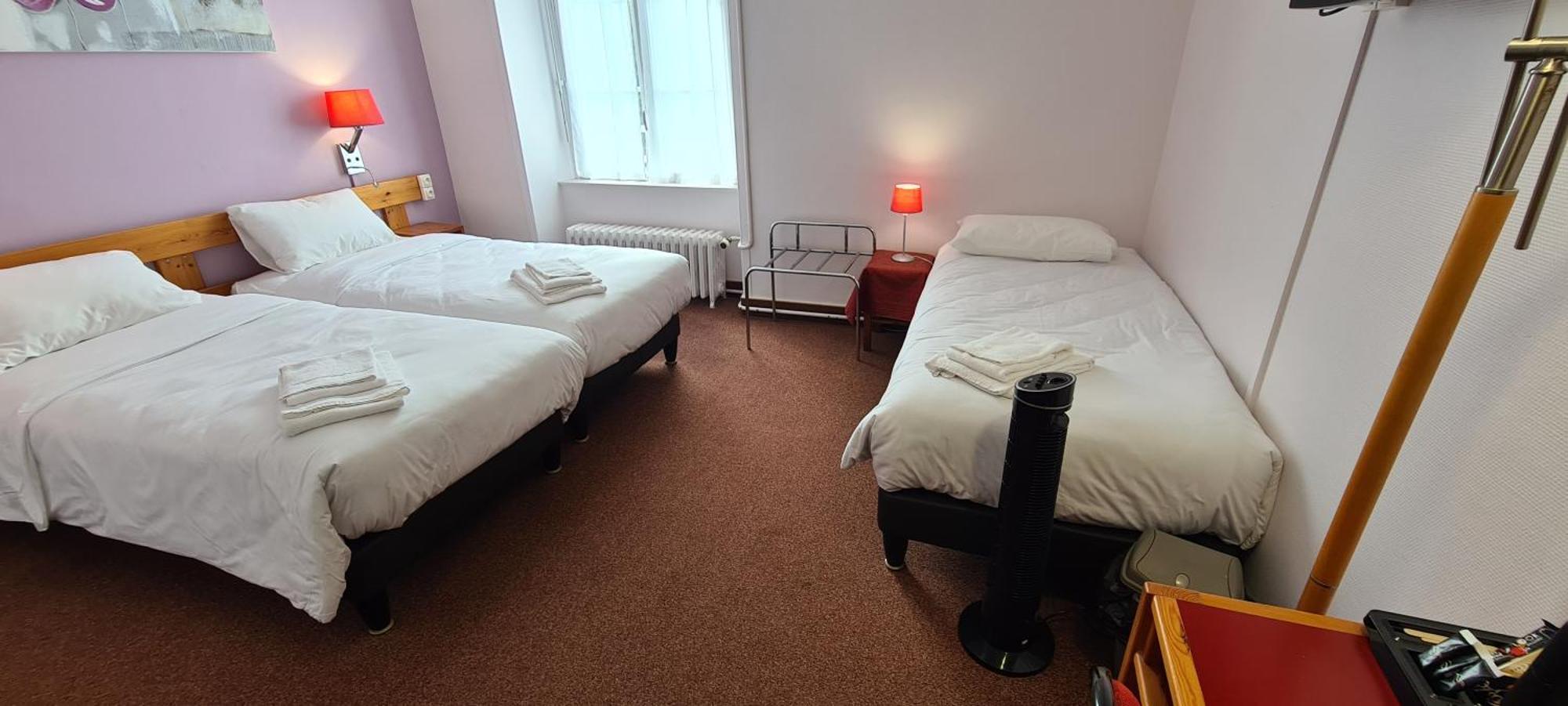 Le 120 - Groupe Logis Hotels - Ex Auberge La Terrasse La Châtaigneraie Zewnętrze zdjęcie