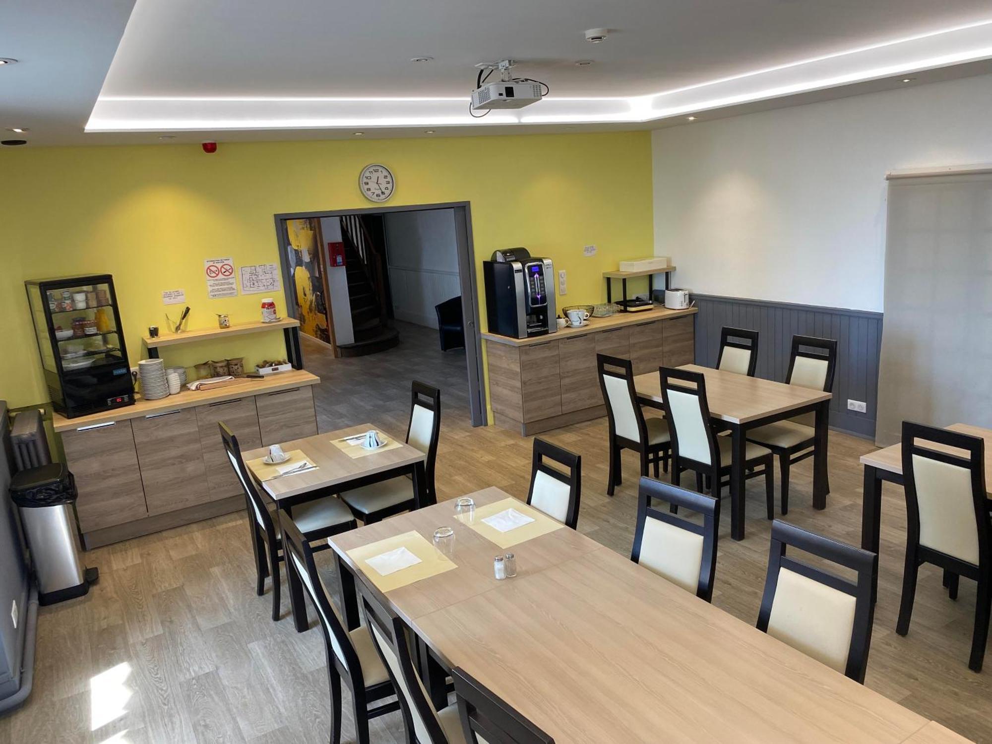 Le 120 - Groupe Logis Hotels - Ex Auberge La Terrasse La Châtaigneraie Zewnętrze zdjęcie