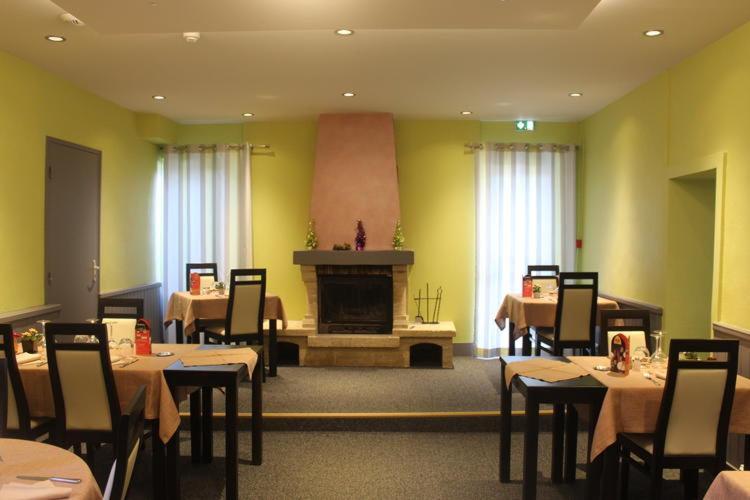 Le 120 - Groupe Logis Hotels - Ex Auberge La Terrasse La Châtaigneraie Zewnętrze zdjęcie